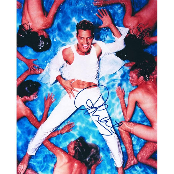 Ricky Martin - Autograph - Signed Colour Photograph