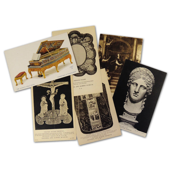 45 Vintage Art Themed Postcards CXX0485