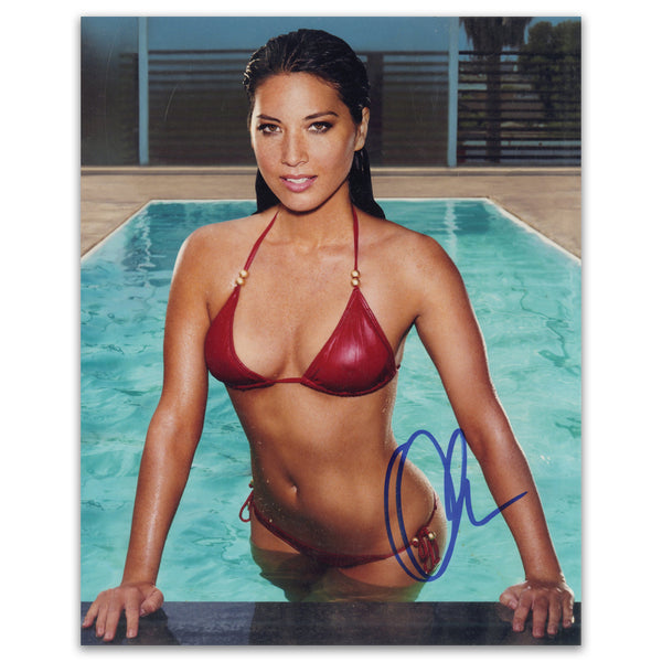 Olivia Munn Autograph