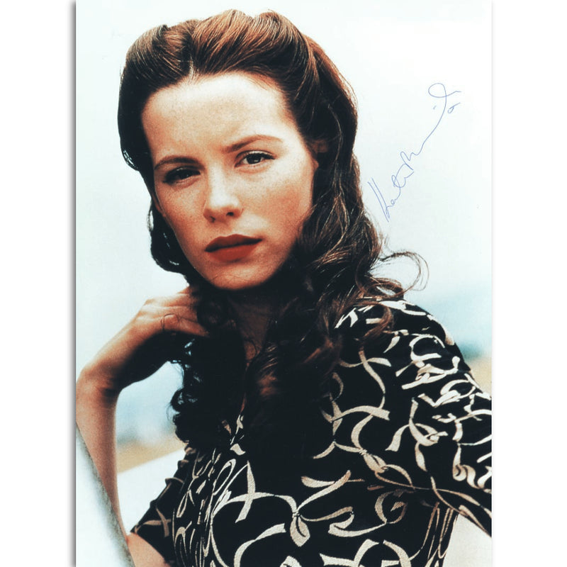 Kate Beckinsale - Autograph - Signed Colour Photograph