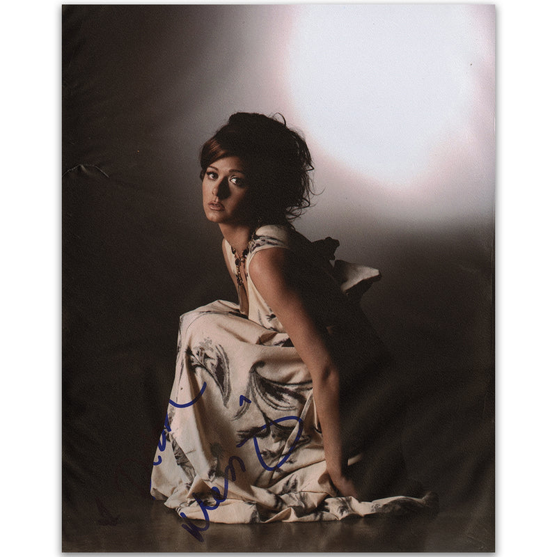 Debra Messing  - Autograph - Signed Colour Photograph