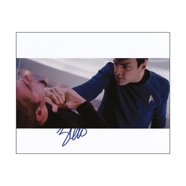 Zachary Quinto - Autograph - Signed Colour Photograph