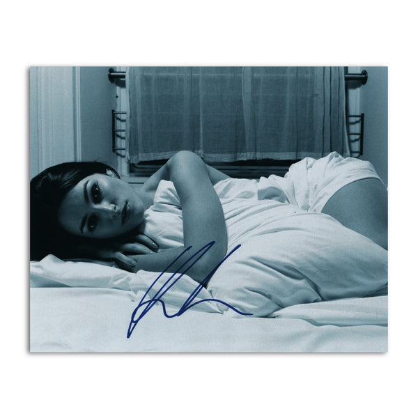 Keira Knightley  - Autograph - Signed Black and White Photograph