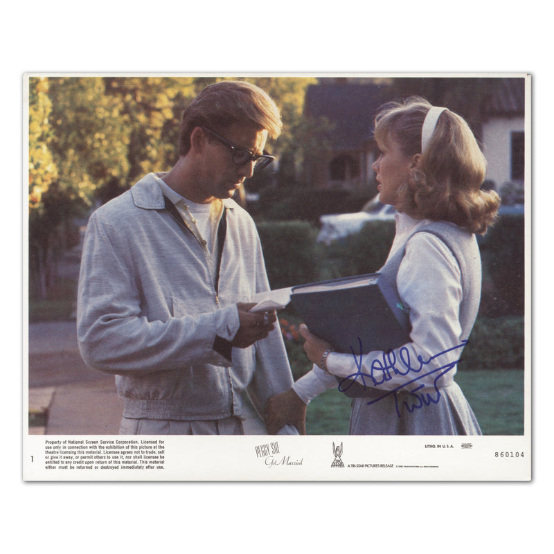 Kathleen Turner - Autograph - Signed Colour Photograph