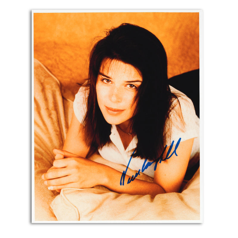 Neve Campbell - Autograph - Signed Colour Photograph
