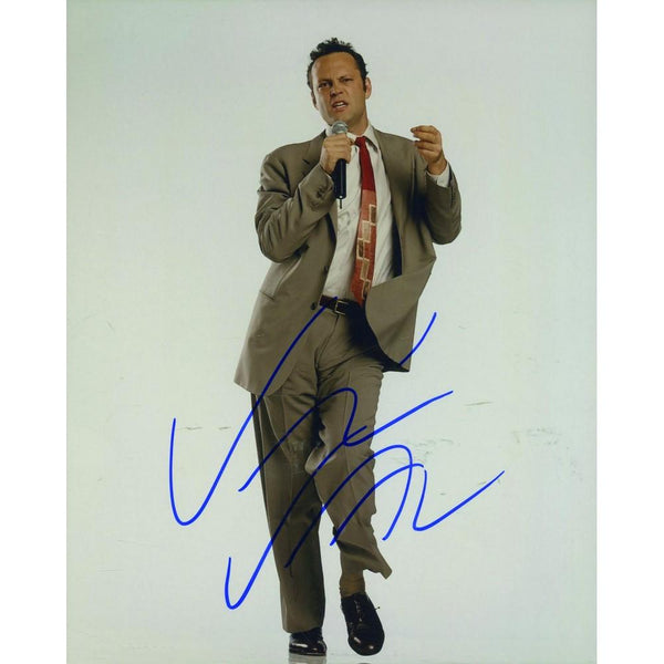 Vince Vaughn - Autograph - Signed Colour Photograph
